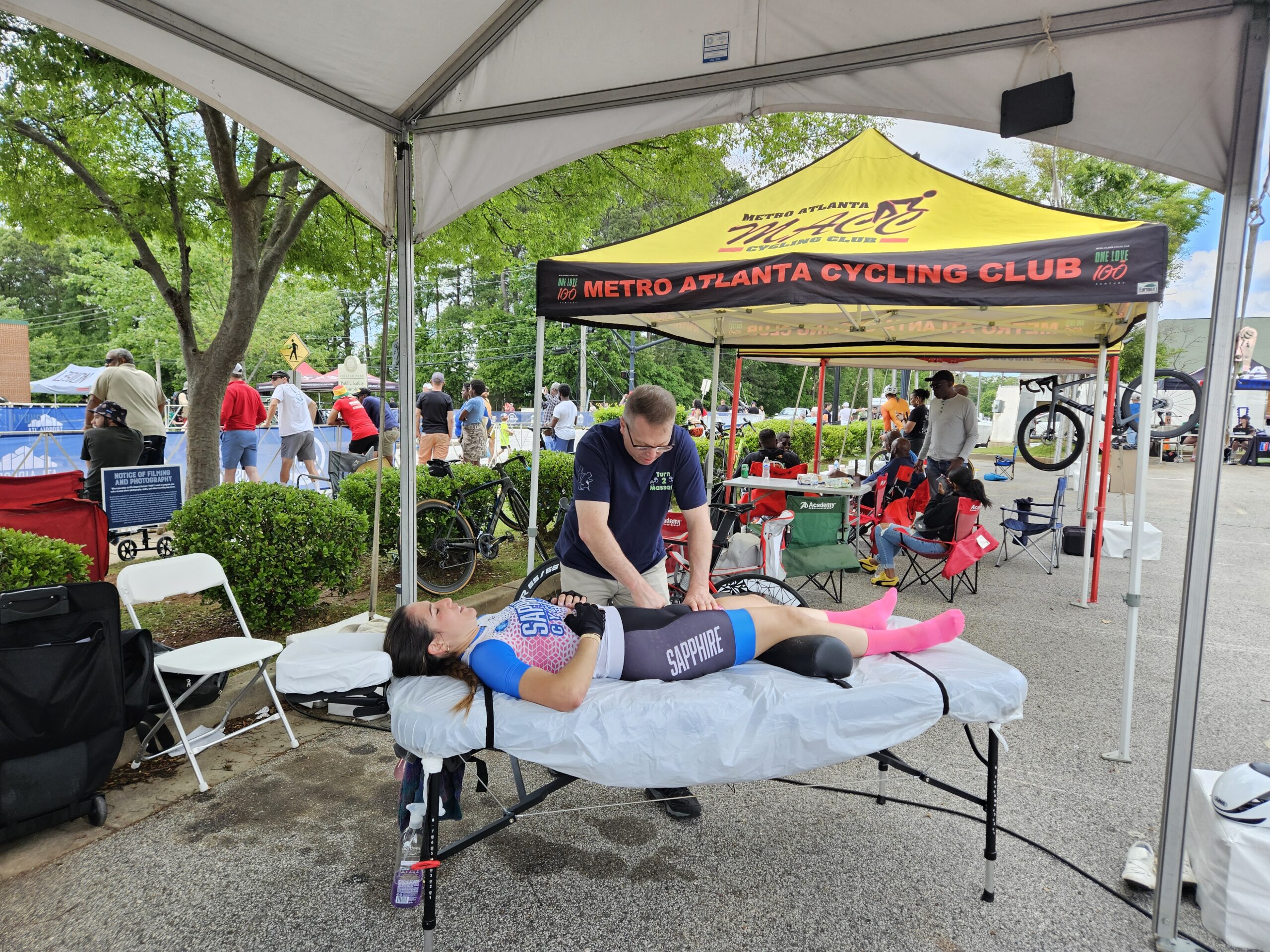 sports-massage-at-event